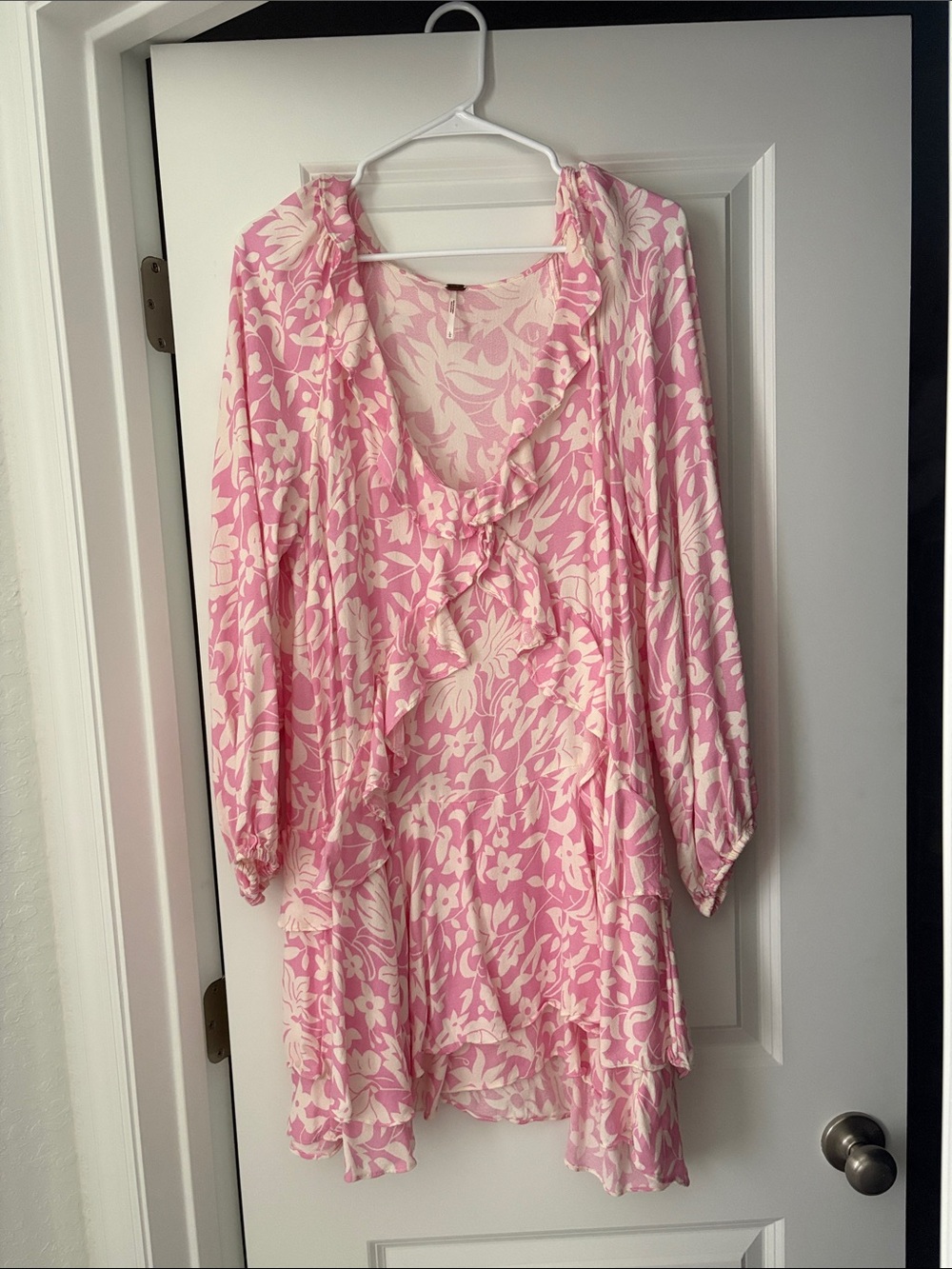 Free people Pink Floral Ruffle V-Neck Women's  dress